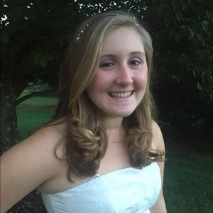 Meet your Posher, Victoria